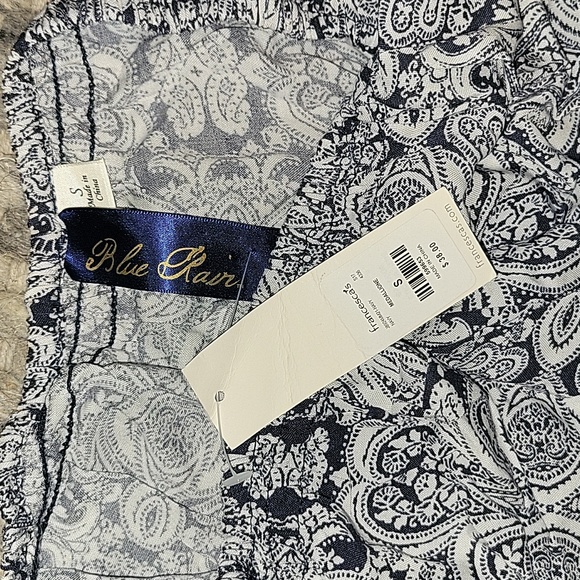 Lightweight Flowy Shorts from Francesca's - Picture 3 of 3